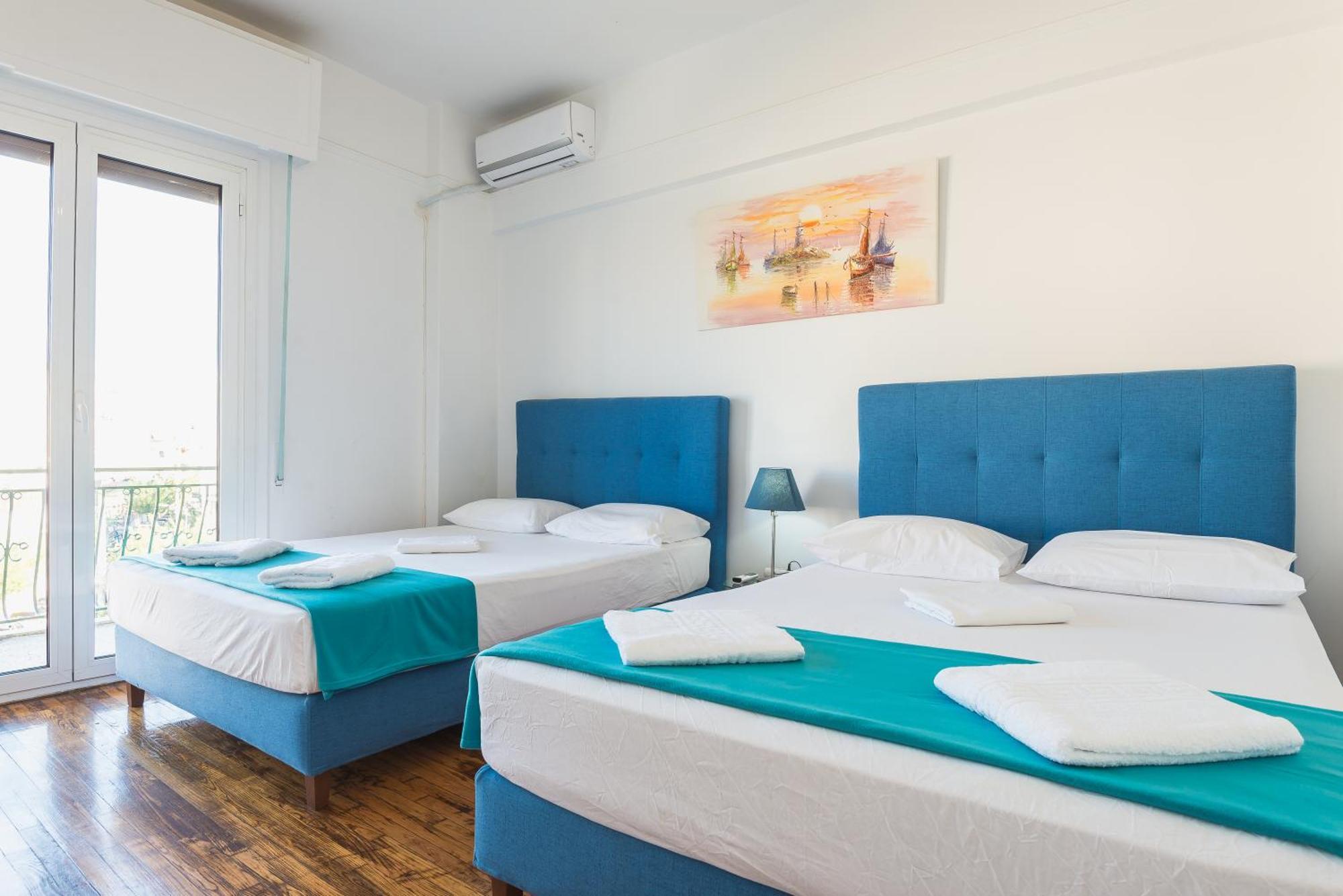 Super Paradise Apartments Atene Esterno foto