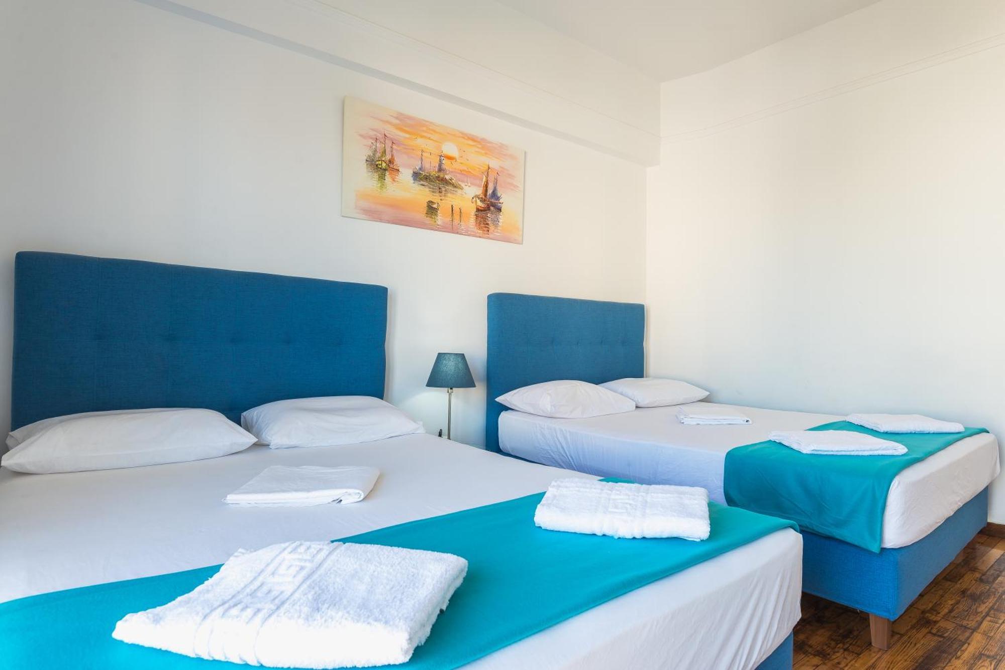 Super Paradise Apartments Atene Esterno foto